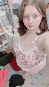 I was feeeling myself here ahh florals are just so cute especially