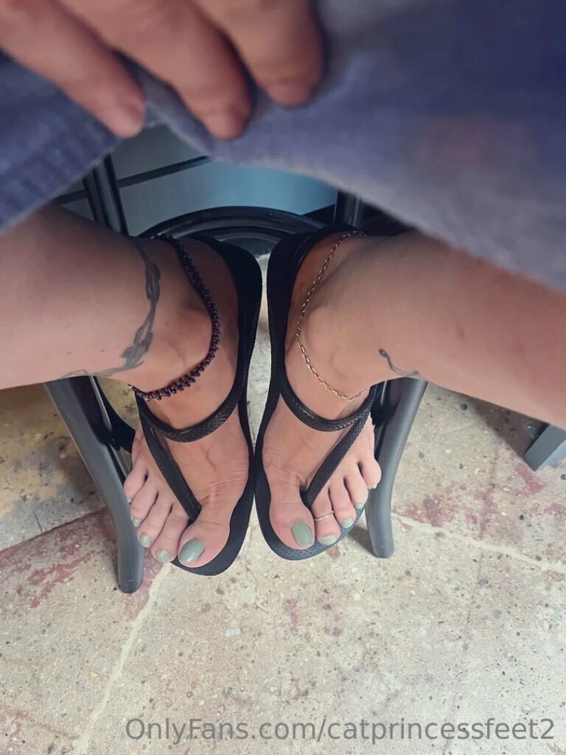 Sandals n summer dress type of day tip for full set or get it all on 