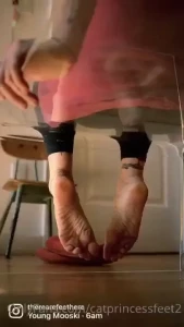 You may lick the glass only tip for full 30sec clip