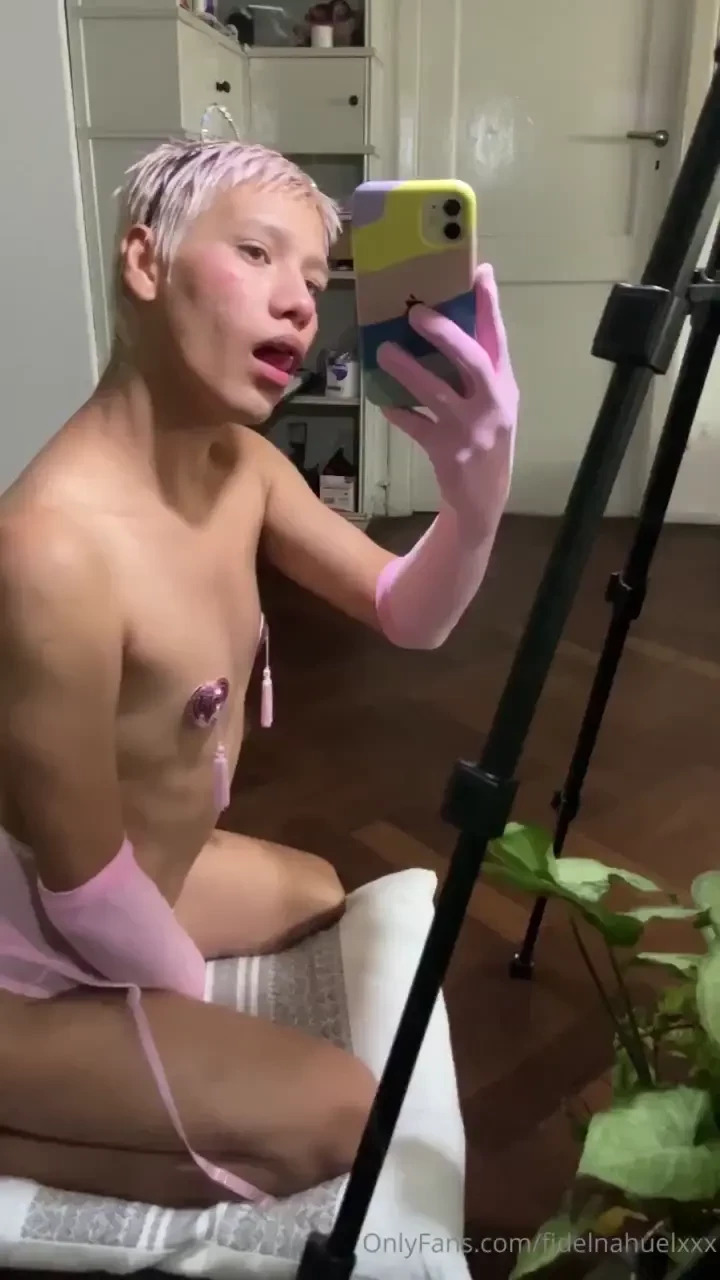 Te gusta como me queda el color rosa part 1 