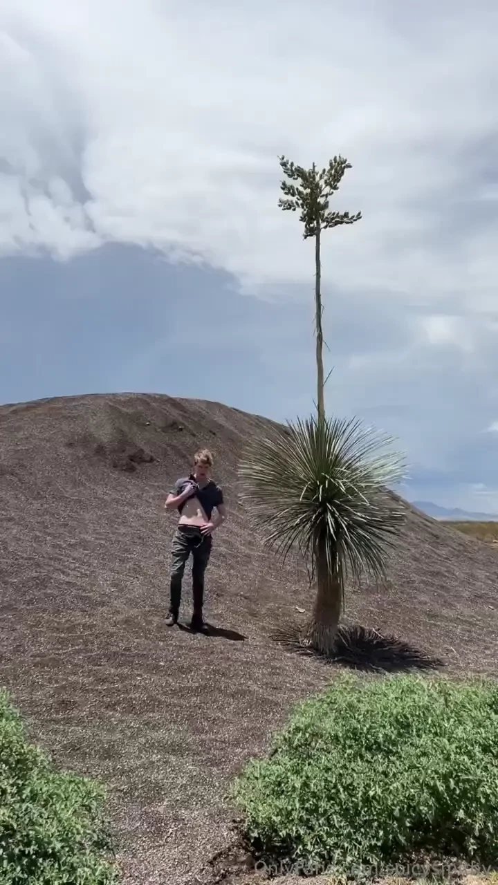 I ve been feeling bold lately and wanted to flash you on the side of 