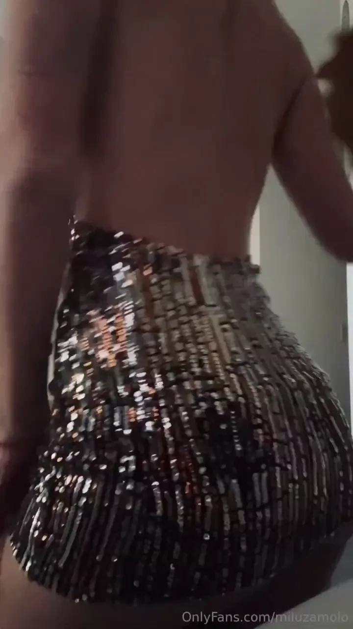 You wanna see me playing with my wet pussy 