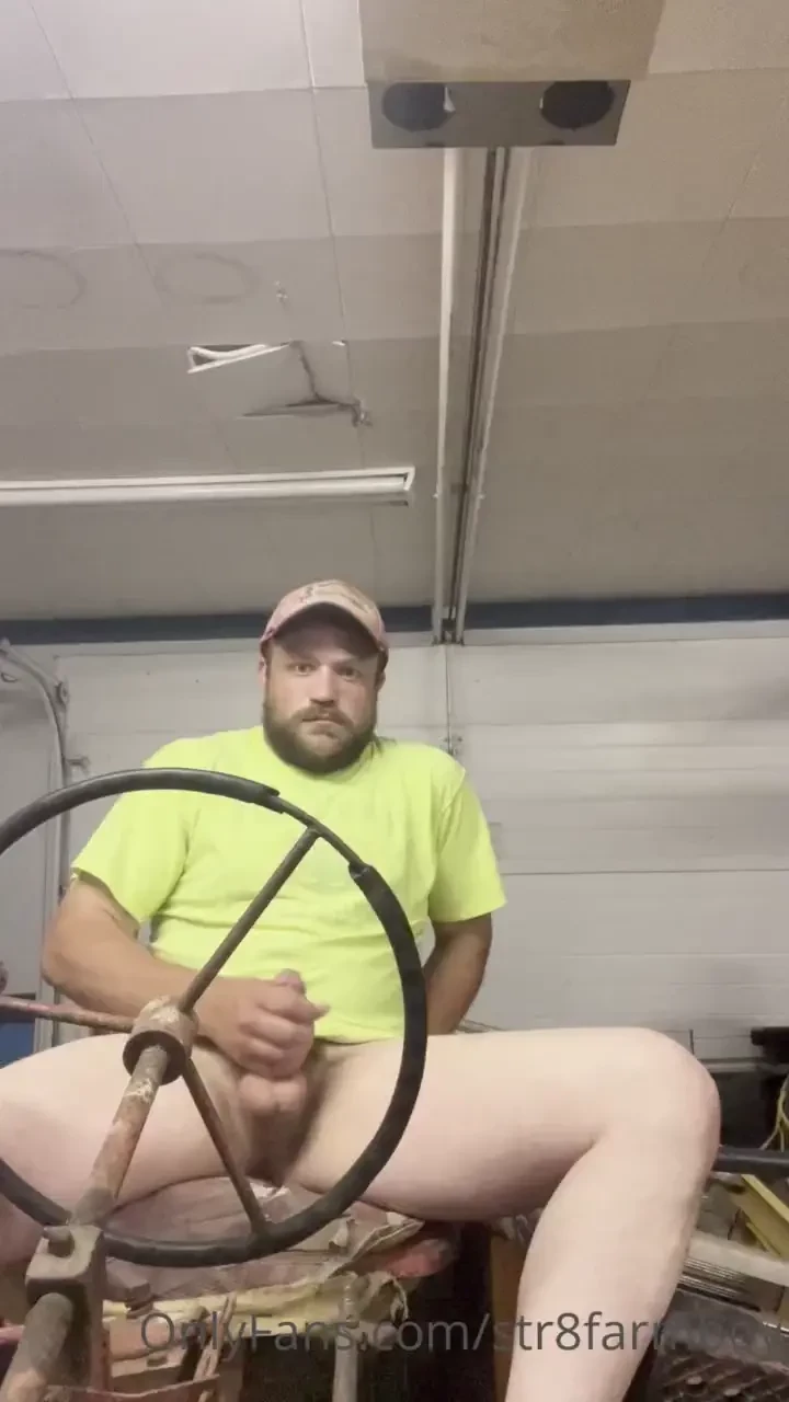 Full video is post below you can purchase it for cum shot on the 