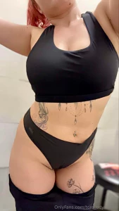 I accidentally shaved my pussy completely bald anyone want to see it i