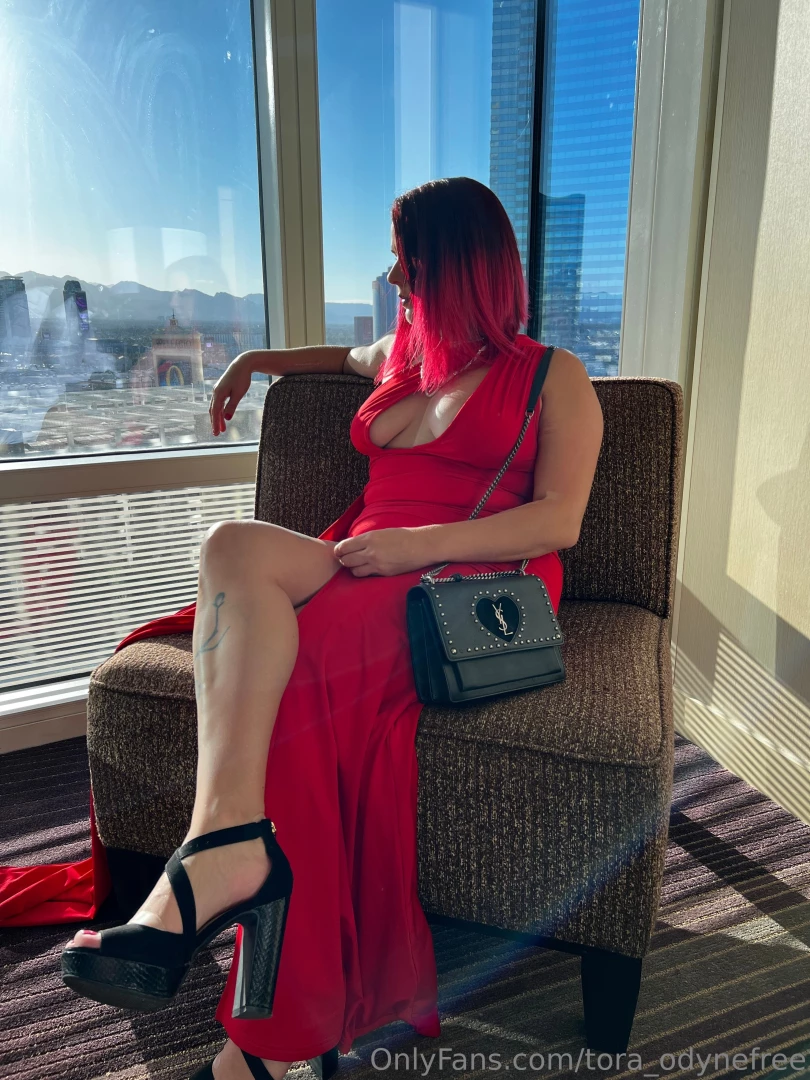 What do you think of my dress for vegas 