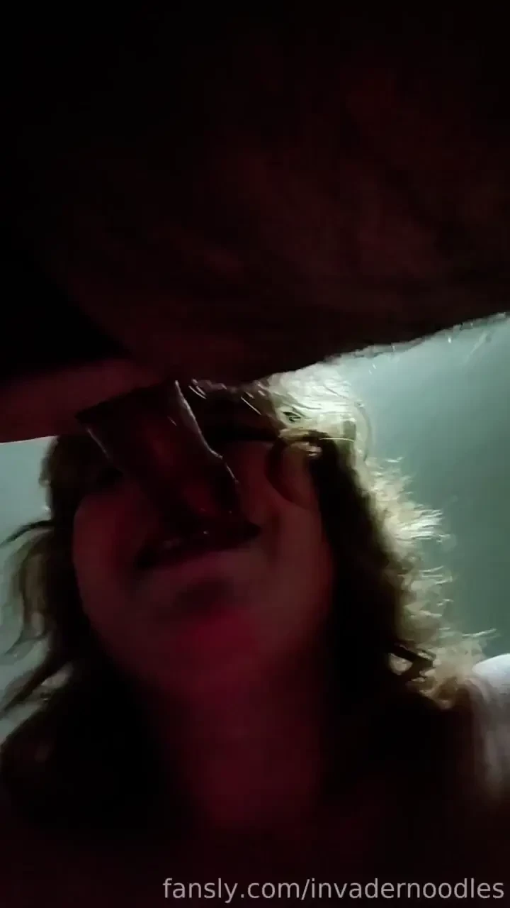 Blowjob b g vid sucking cock it tastes bad haha ew 