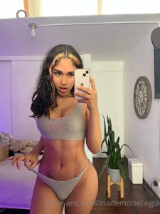 Should i play with myself in front of this mirror part 1