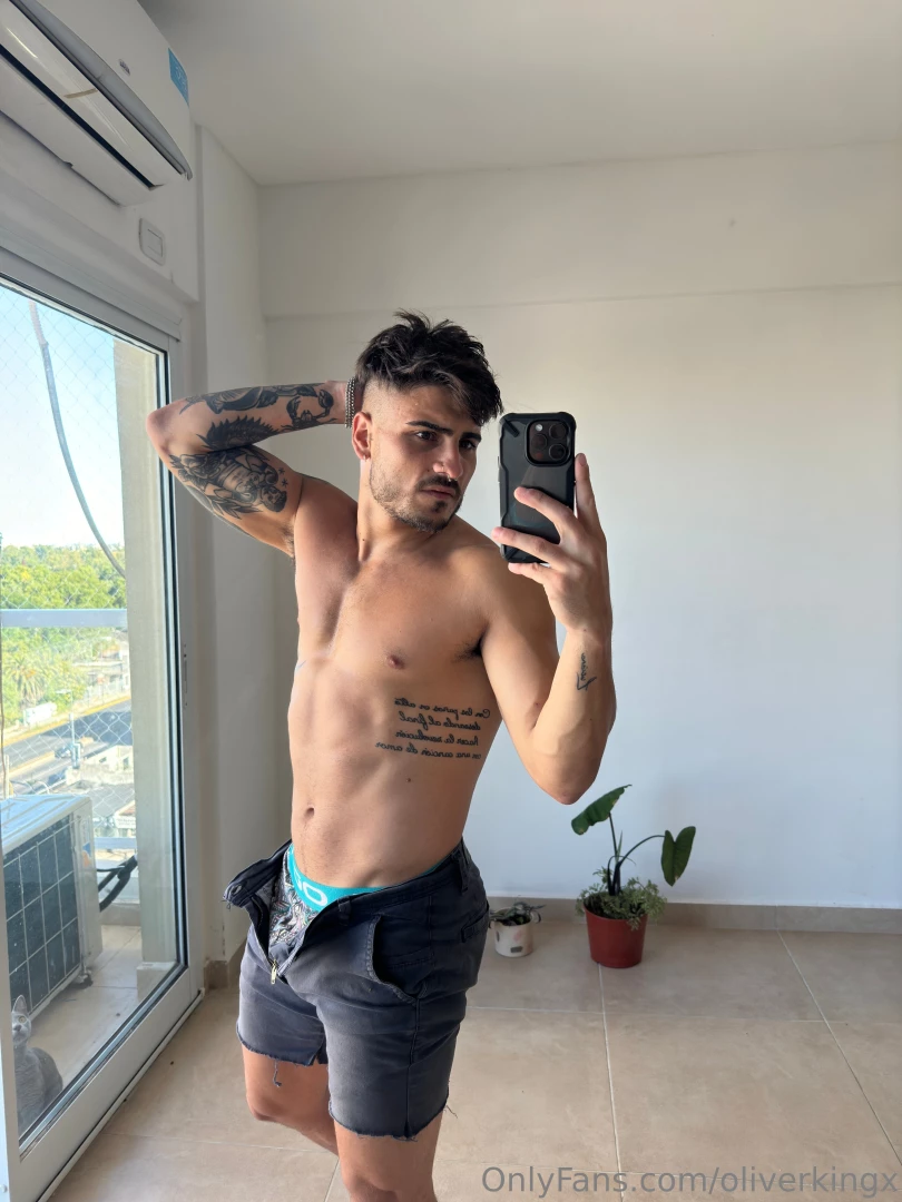 What a morning to feel hard and sexy 