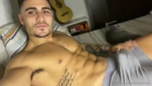 Just playin with my cat and my bulge part 1