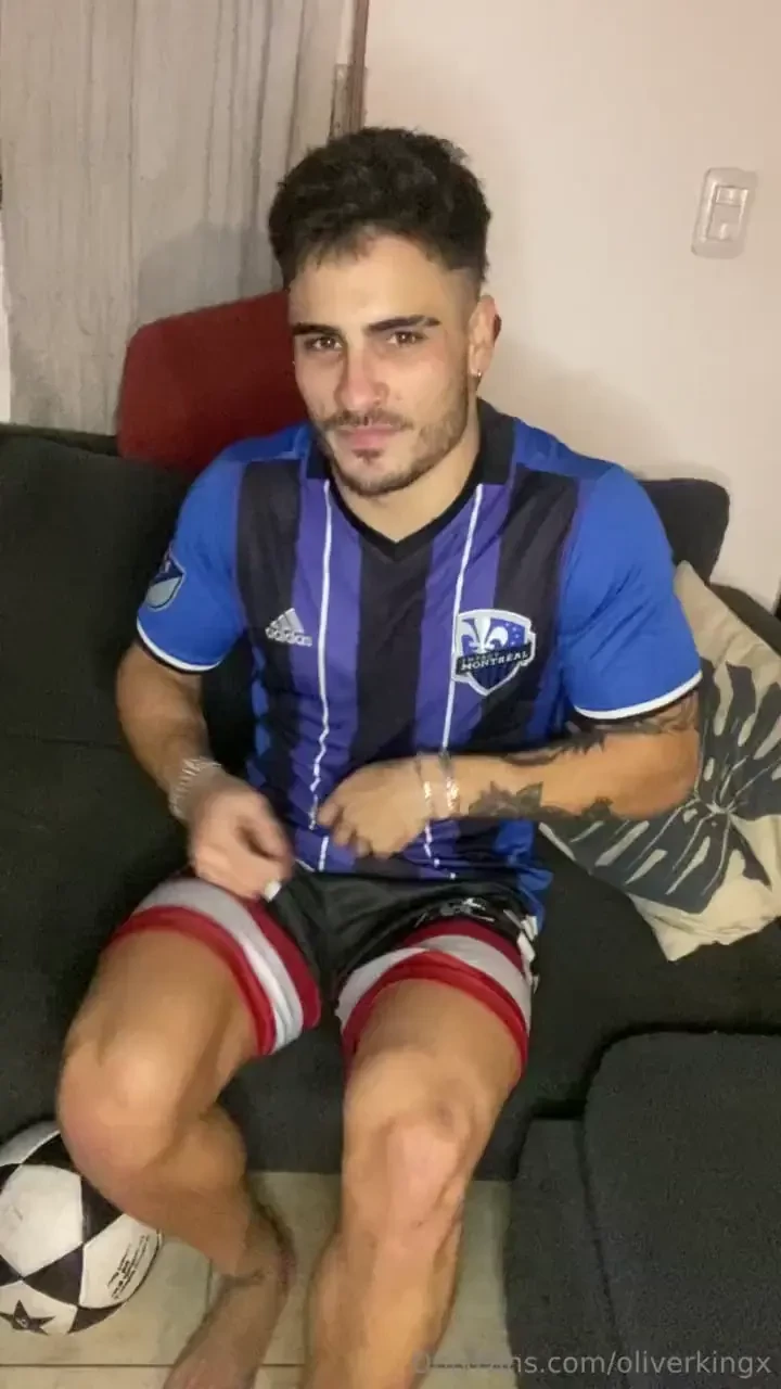 Am i your fav soccer player 