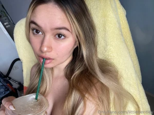 I just love pressing things up against my lips