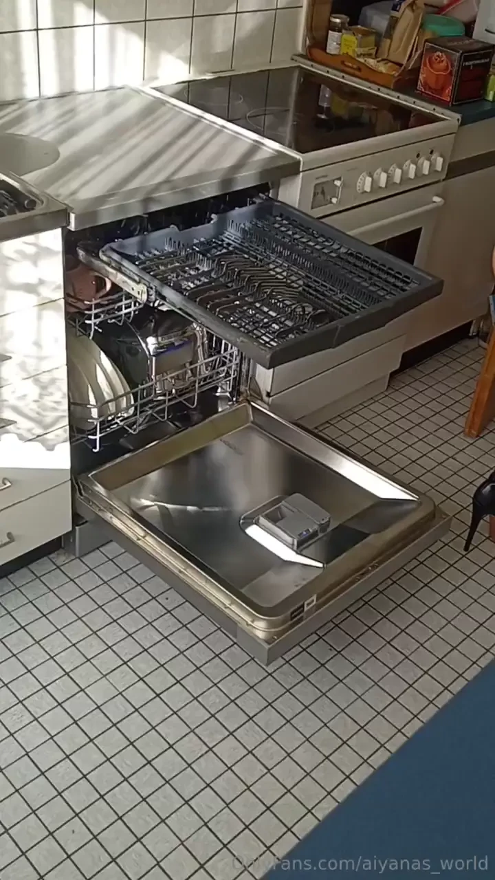 I empty the dishwasher properly dressed and under more difficult 