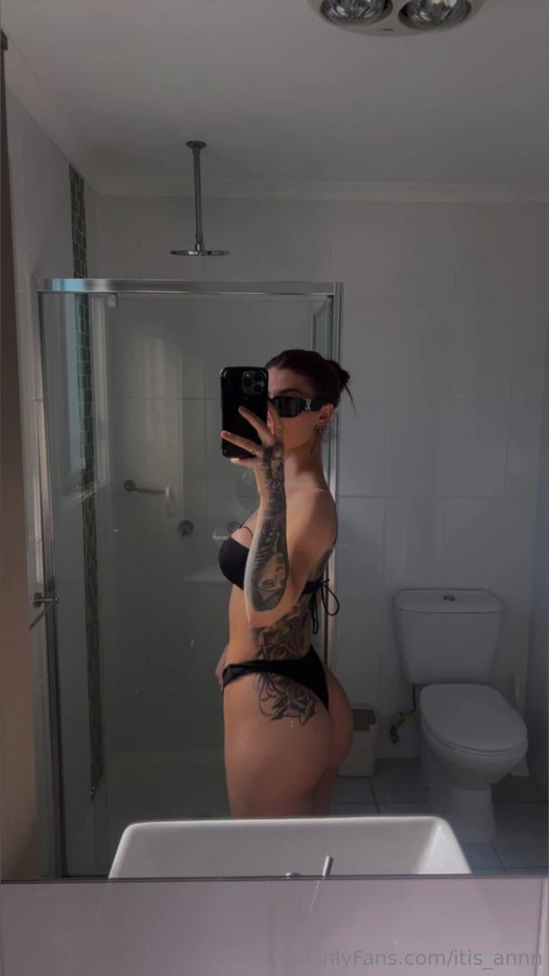 Brb boarding a plane see you soon australia 