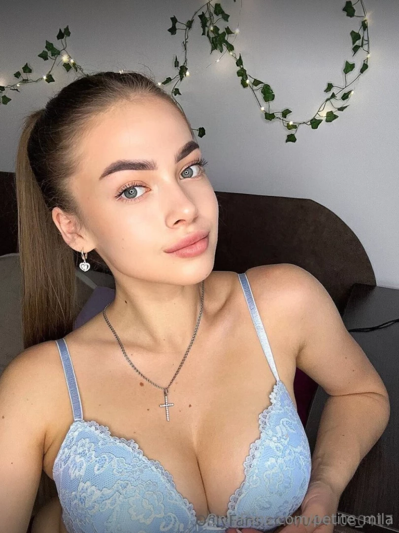 You must see this there are so many silicone and photoshopped models part 363 