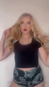 Would you like to be covered in red lipstick