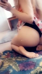 Morning beautiful people let me dress up for you