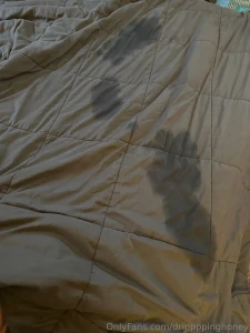 The cutest squirting pussy made a mess again