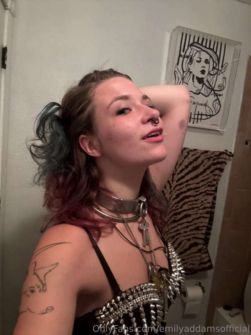 Pull my hair and call me your slut please 