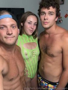 I had my first bisexual threesome connorbottoms amp kalismallz took