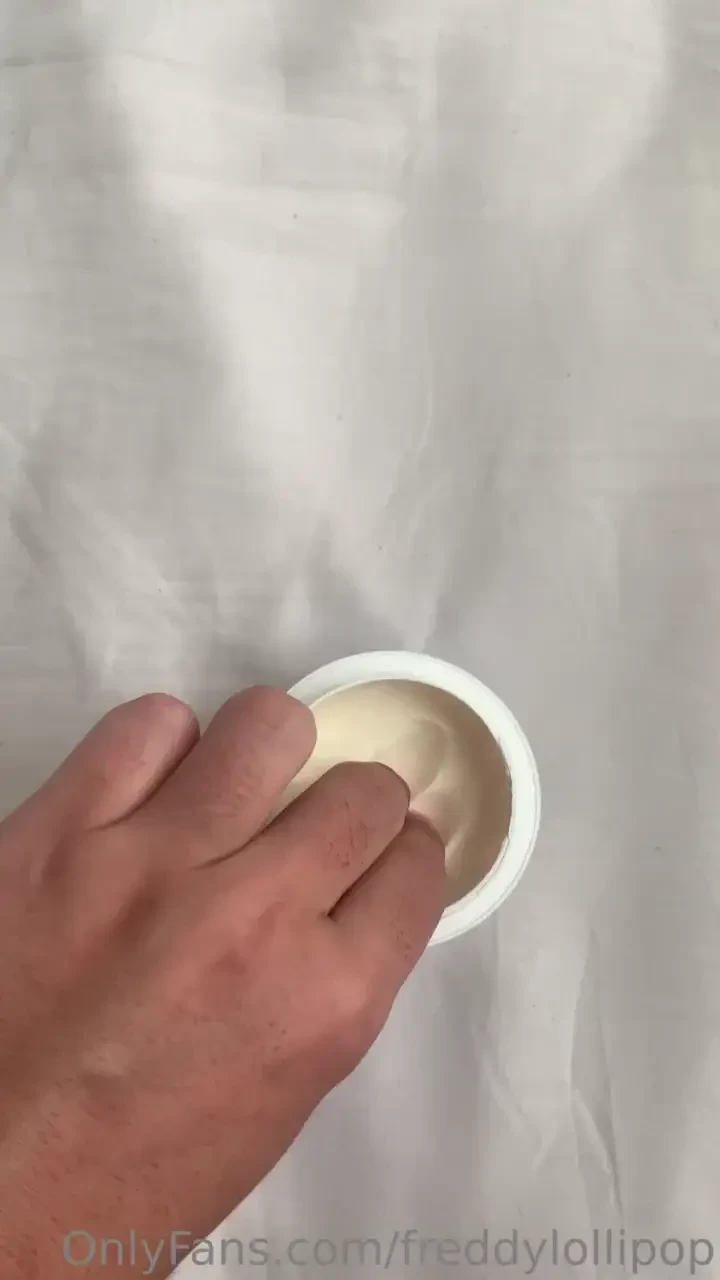 Today i moisturized my buttcheeks and i touched myself a little bit 