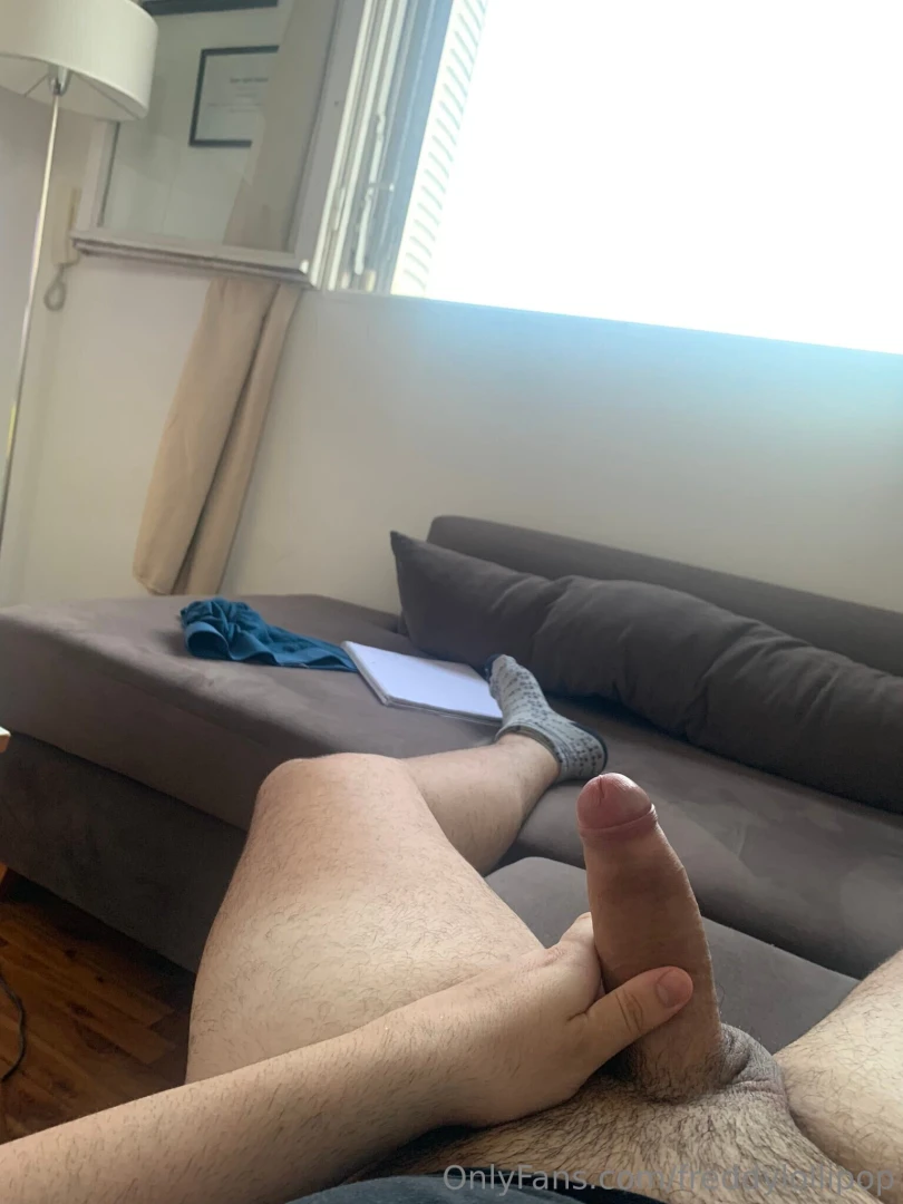 Can t focus on studying because of this summer heat 