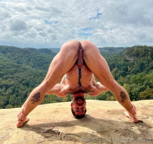 Ad rogerknoxxx it s me - thatyogafvcker - giving you the onlyfans part 9