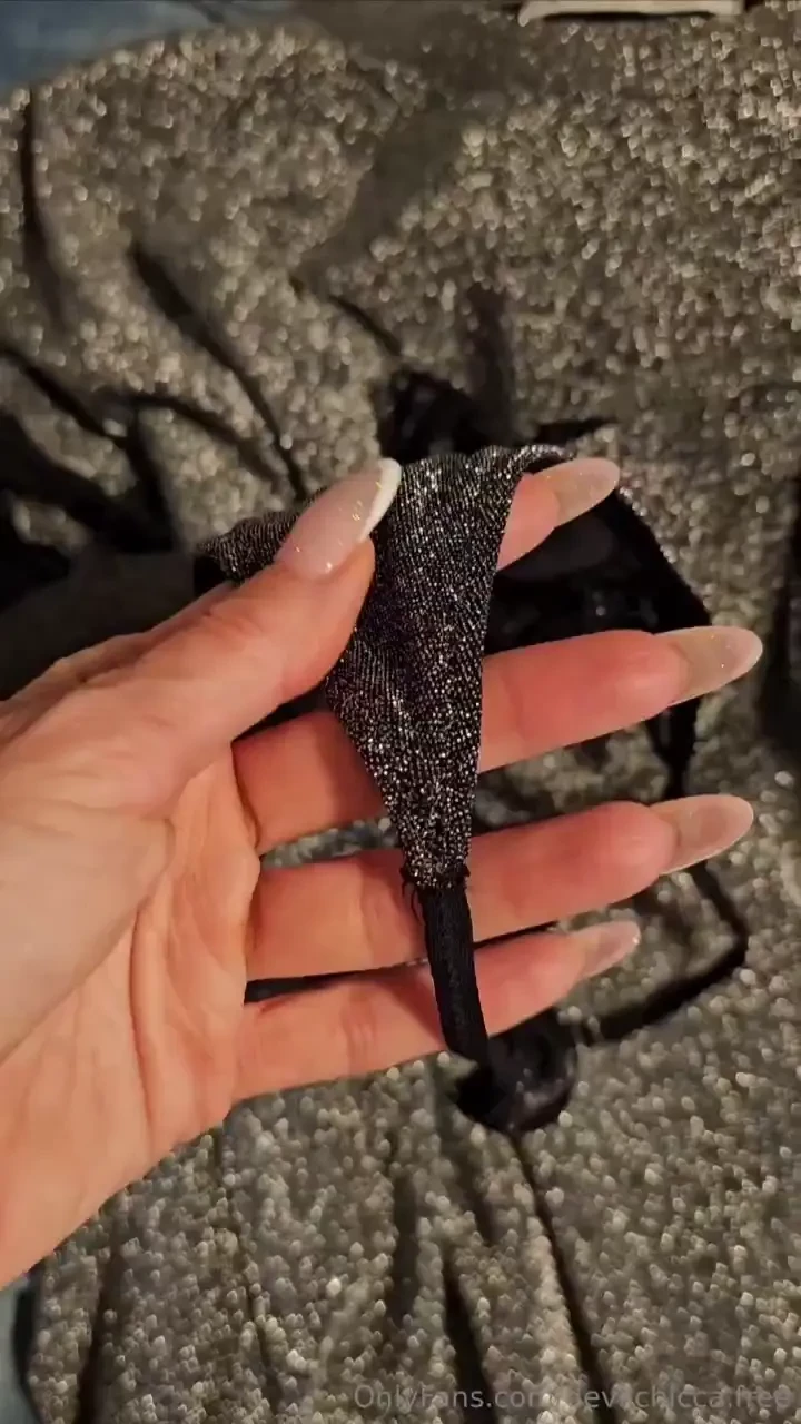 Porcone dopo le 17 sono disponibile per cam ti piace questo completino 