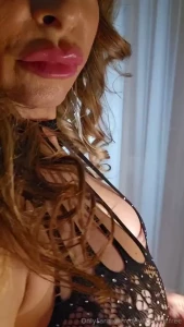 Lo sai vero che ho una figa spaziale da 18enne ma ho 55 anni non l hai