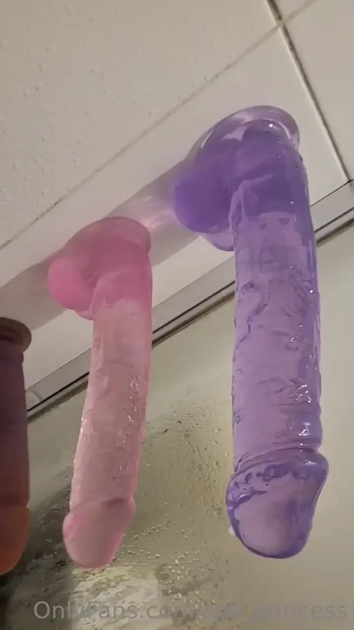 Look how thick my new 10 toy is compared to the others 