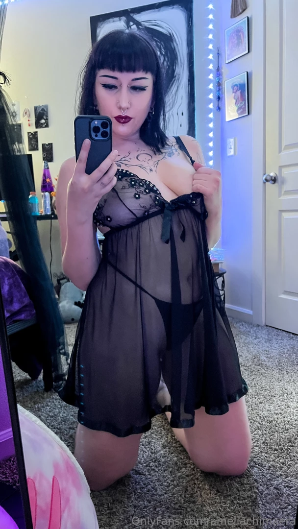 So short story i saw this lingerie set online and i really wanted it part 1 