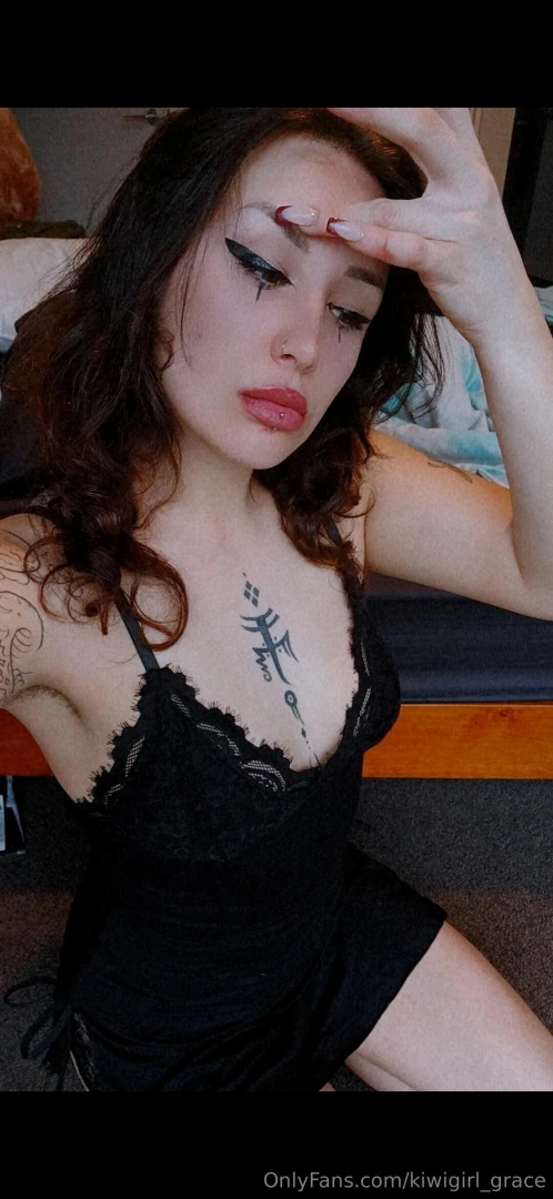 Lol so it s ya girls birthday in 2 daysss nys is the worst fkn day 2 part 1 