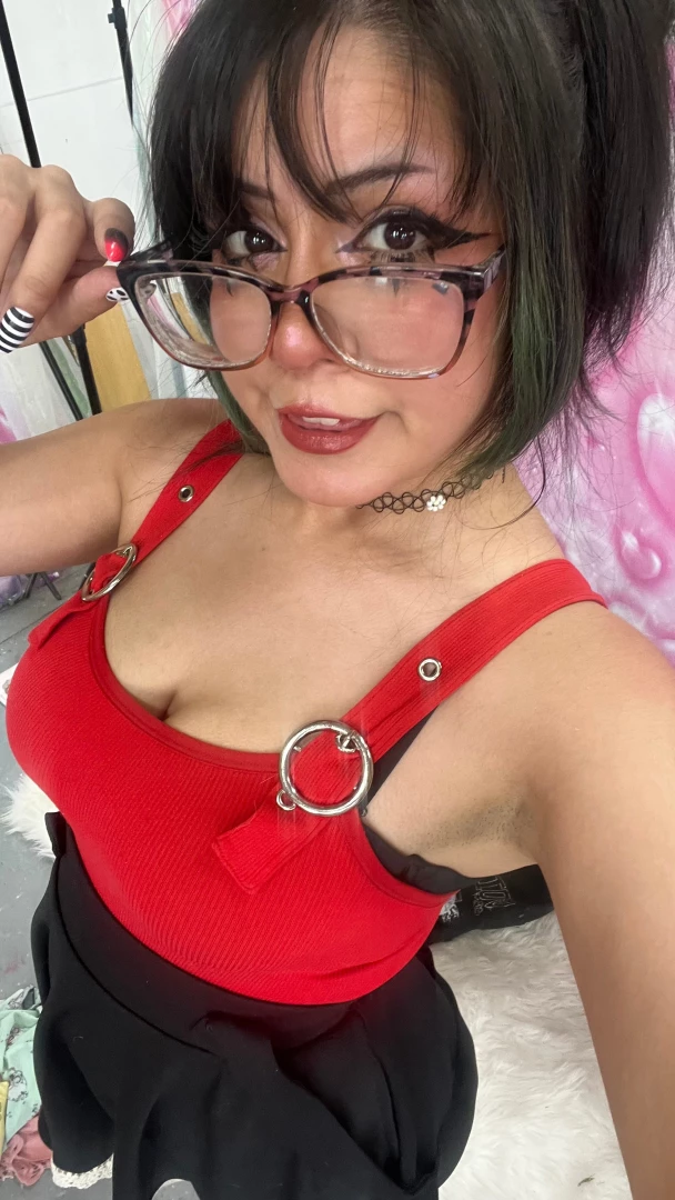 Hello everyone thank you all so much for the kind messages i m still 