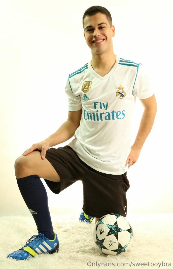 Wanna play soccer or sucker 