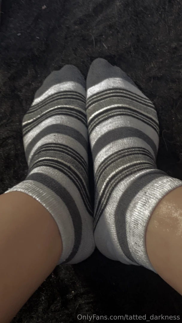 Fall into the gaze of my striped socks i know you want too part 2 