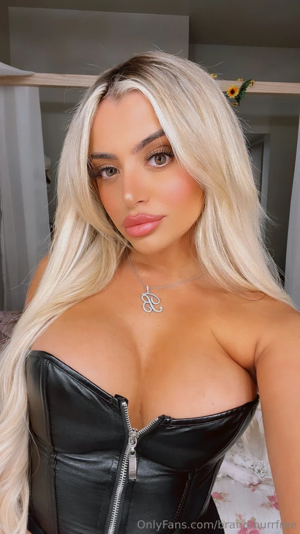I ll be your favorite blonde follow my free vip burr_brandi for more part 1 