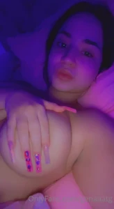 I cannot finger myself with these nails could you help me tip 20 to