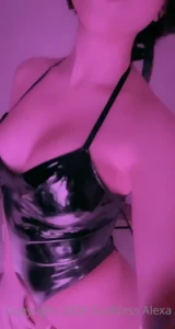 Would you be able to tell just from looking at me that i get men to do