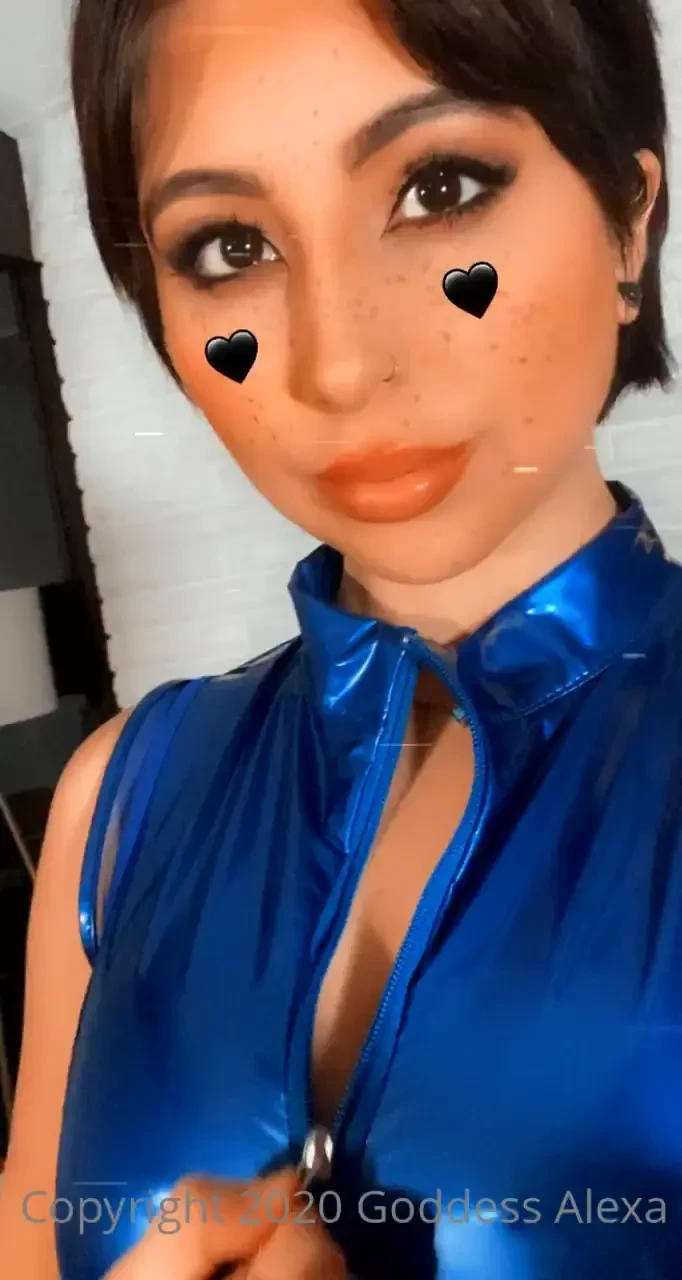 I m the main character and she s devious 