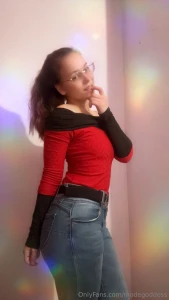 Good morning sexy comment if you want a pov strip tease