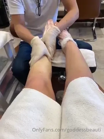 Leg rubbing would you buy the bags of paraffin gel 