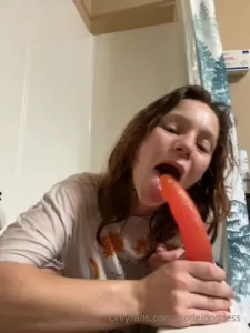 We have to be quiet my roomate is in the next room