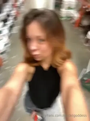 I kept trying to take a flash video in home depot but i kept getting 