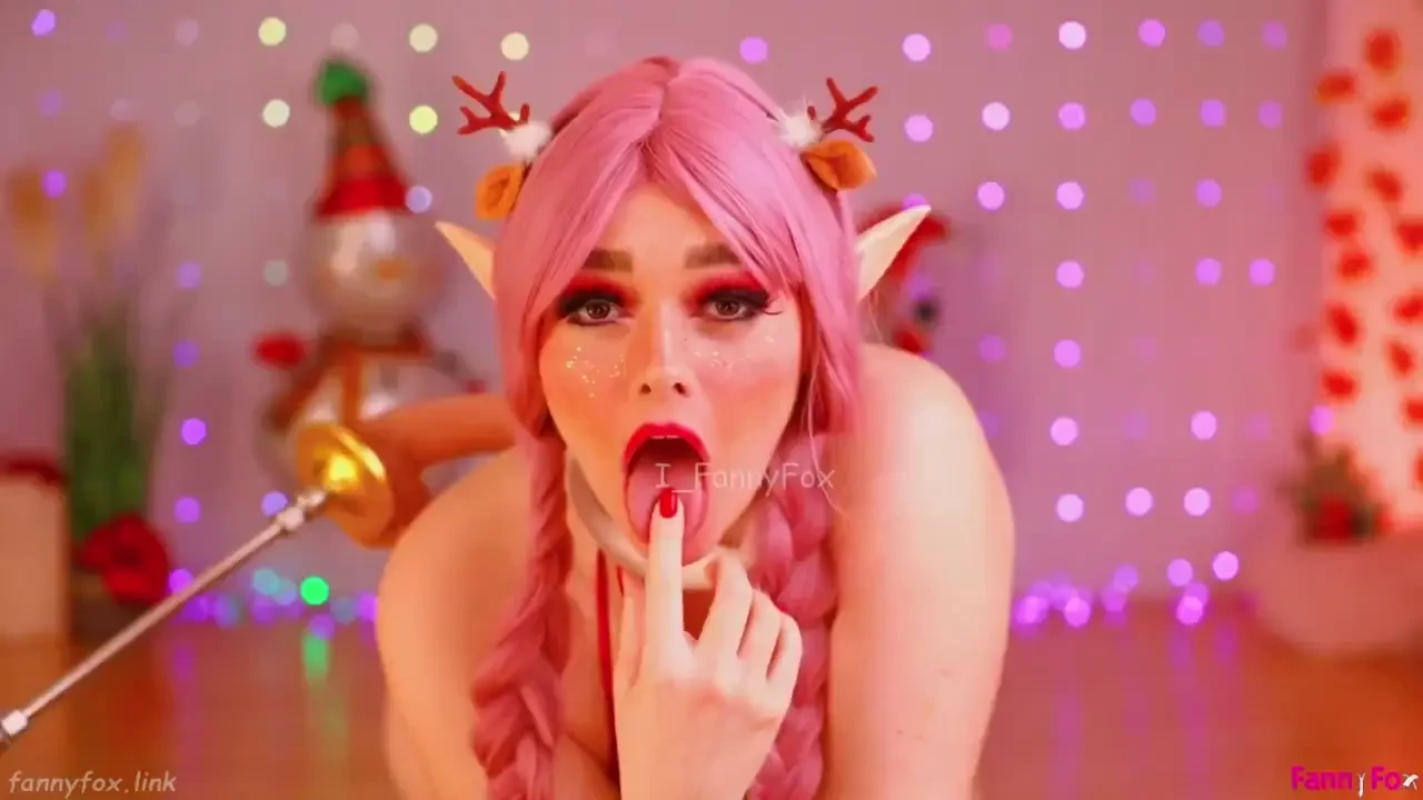 X-mas suit teasing and deepthroat 