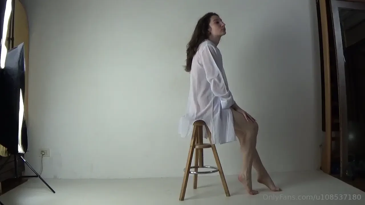 Una ballerina nuda video 3 