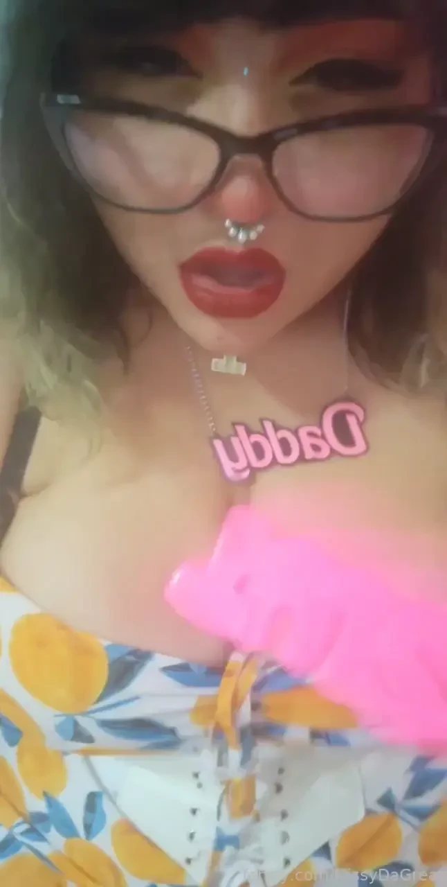 Just some tiddy slaps for my platinum herd lt 3 