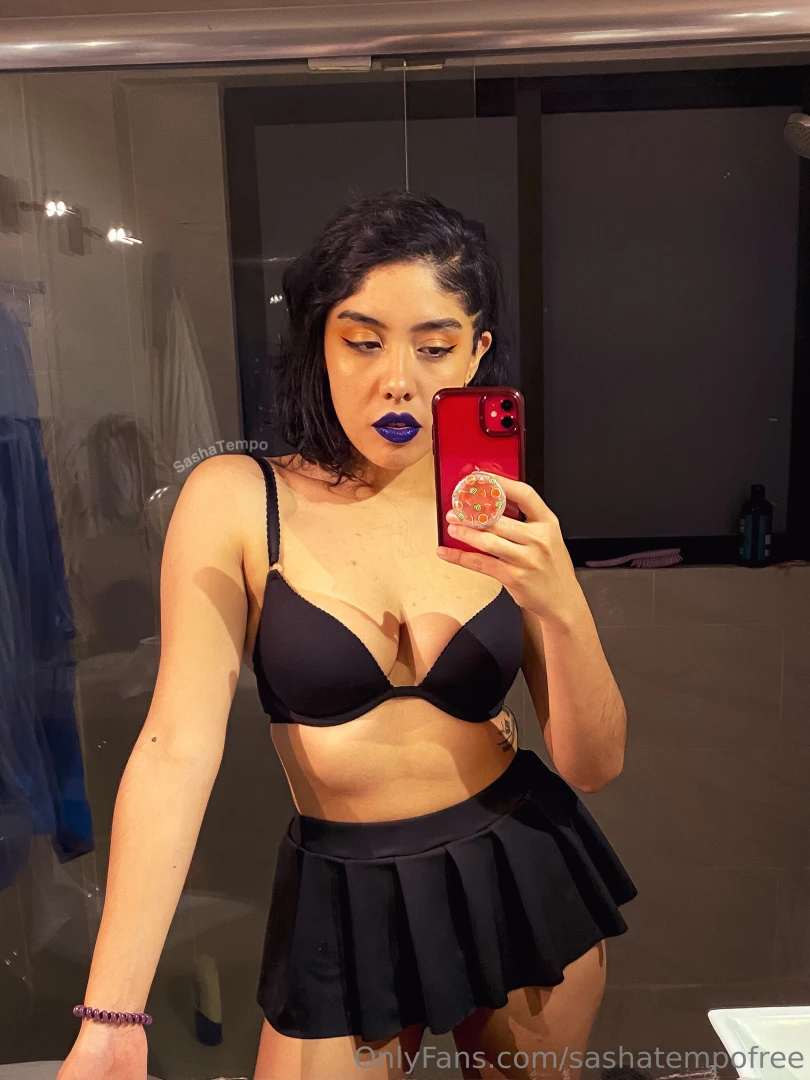 A few lewds for you check out my premium page for more sashatempo part 1 