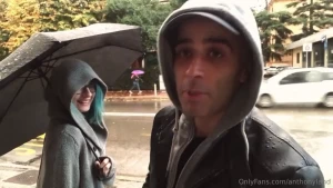 Autografo sotto la pioggia per giada part 1