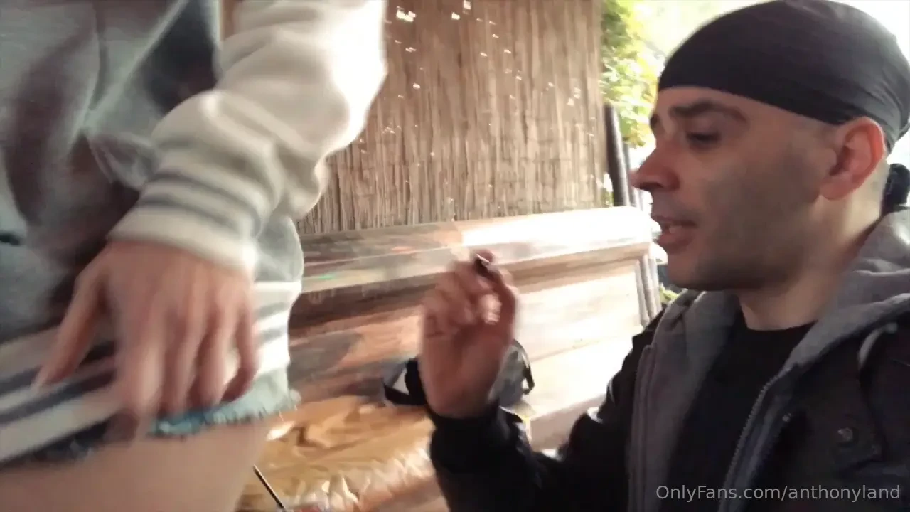 Sono a riccione e sto autografando un dolcissimo culo italo russo 