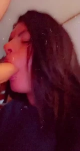 I wanna suck dickkk
