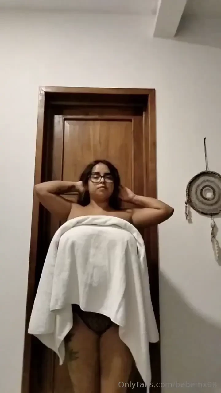 Feliz domingo amores mis tetas rebotando en c mara lenta my boobs 